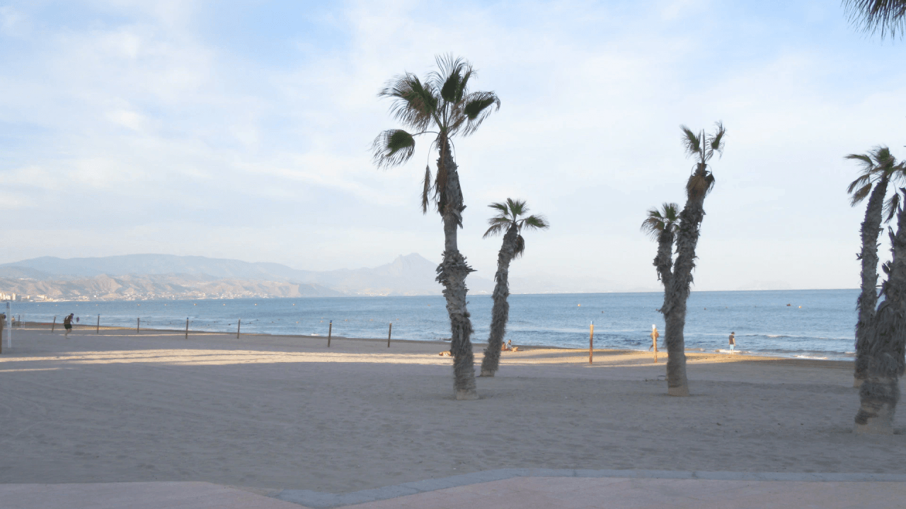 Boom de compras extranjeras en Alicante en 2025, un 43 por ciento