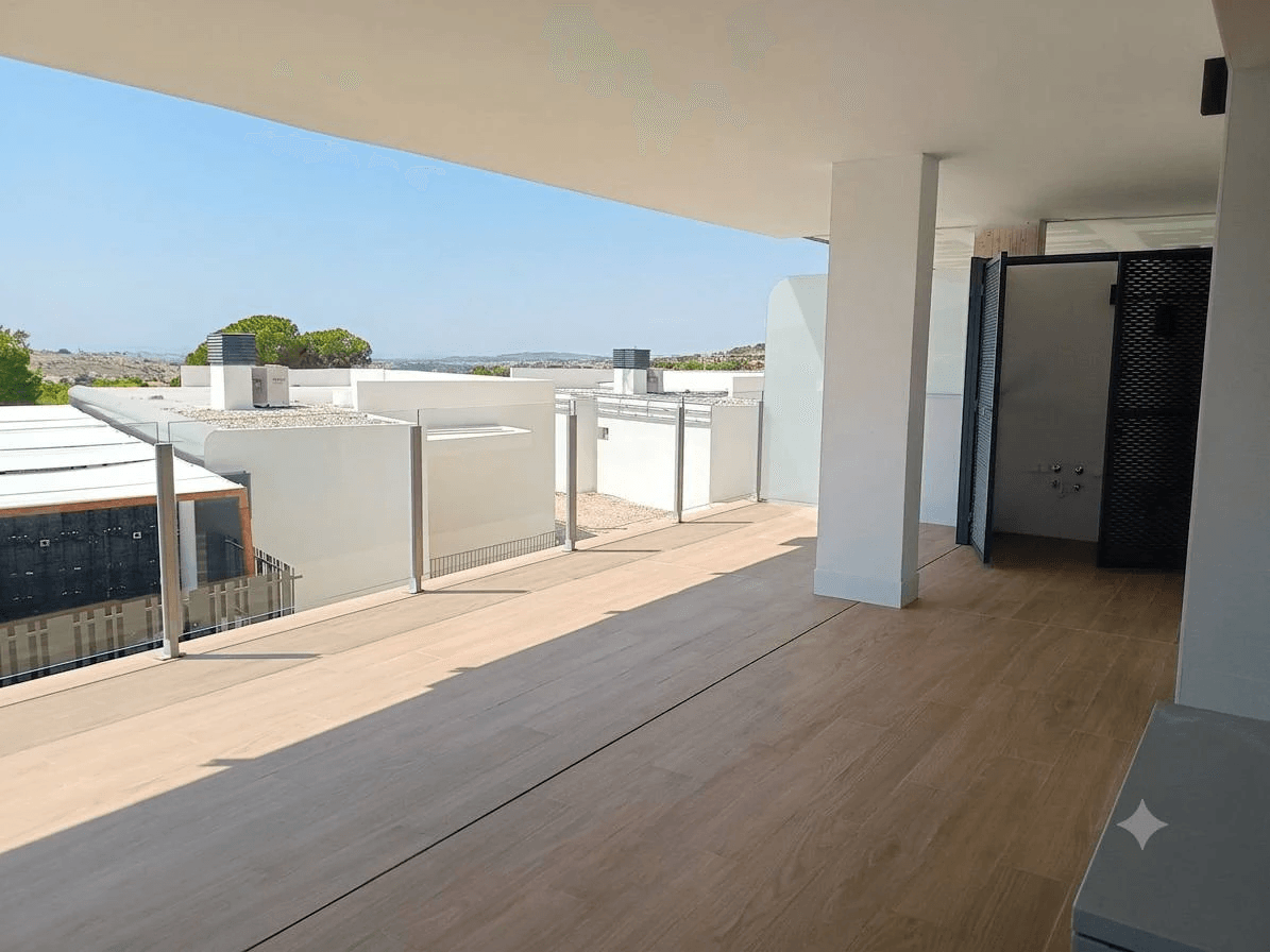 Apartamento con vistas al mar en campo de golf cerca de Alicante